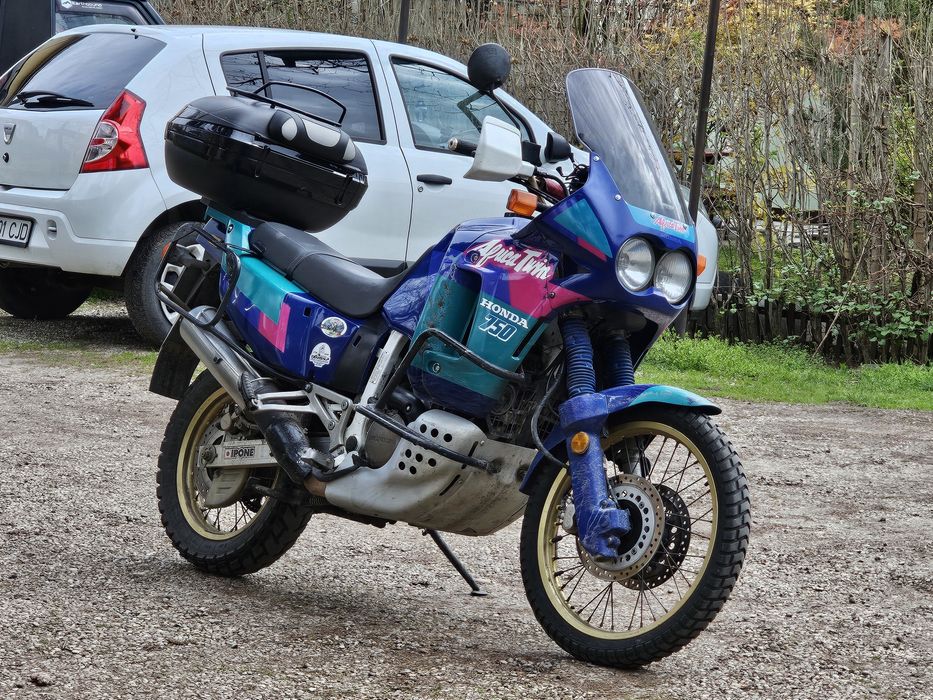 Vând Honda Africa Twin RD4