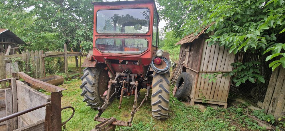 Utb 650 + utilaje, vand sau schimb cu masina de teren