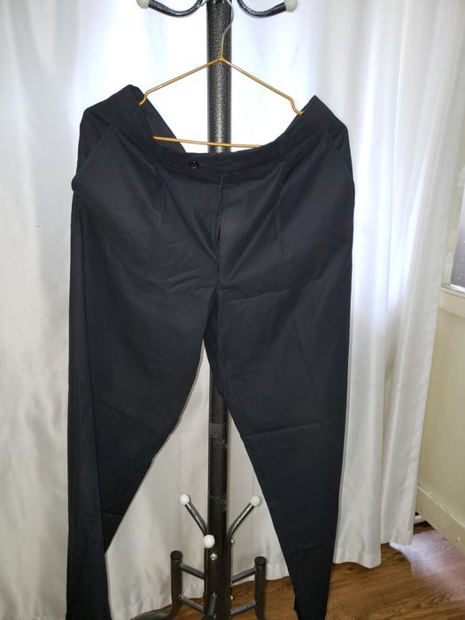 Kastyum shim. Mativiy 46 razmer