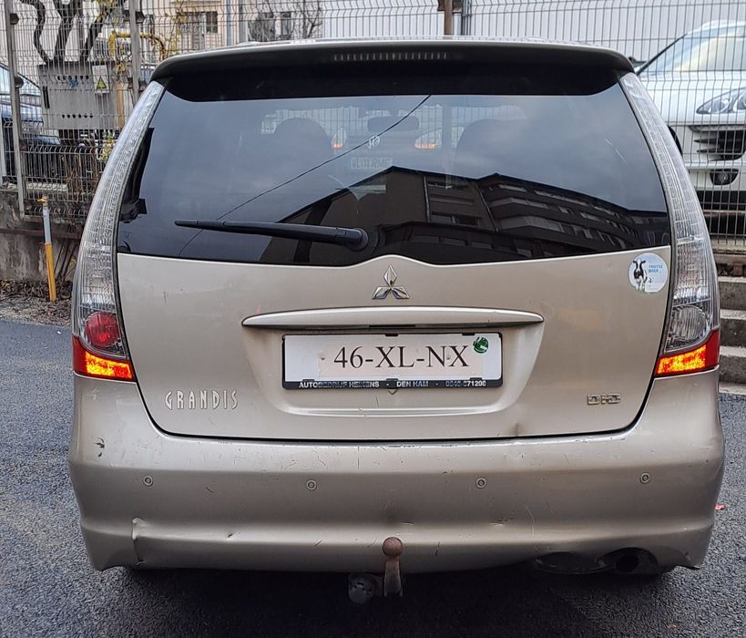Mitsubishi grandis