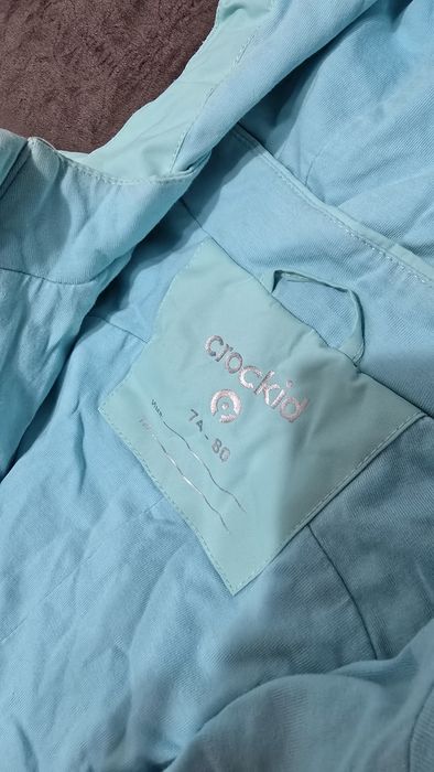 Продам комбинезон на осень