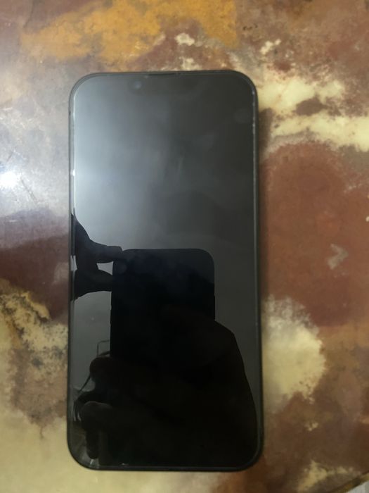 Vand telefon 16e nu primeste cartela !!