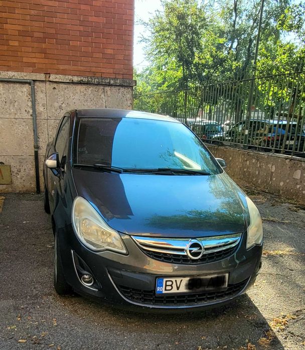 Masina Opel Corsa D
