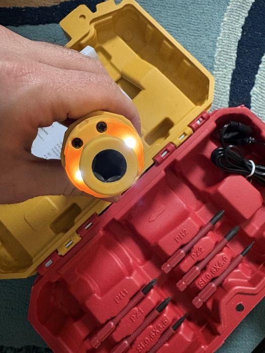 Parkskide акумулаторна отвертка