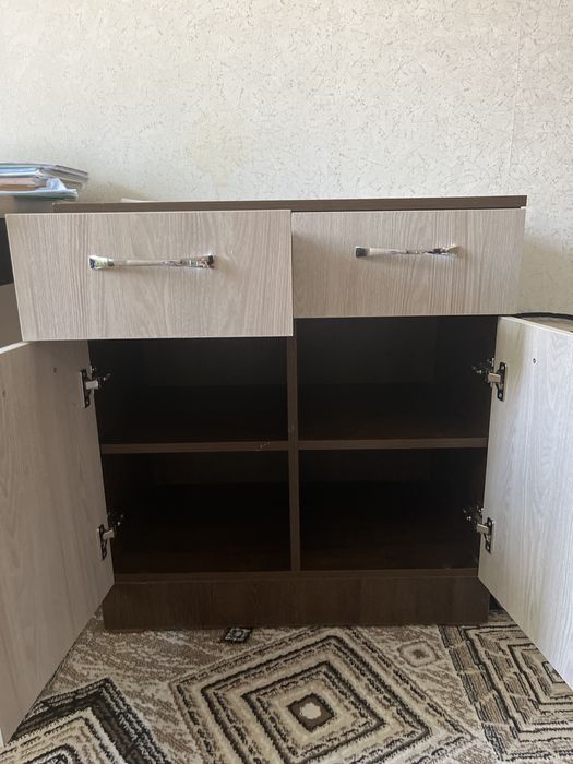 Продам  тумбу