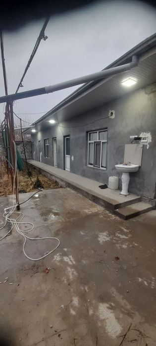 Dacha sotiladi surumda