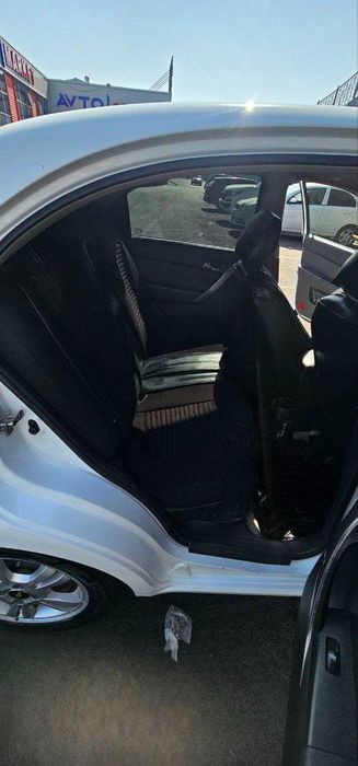 Nexia 3 белый с метаном