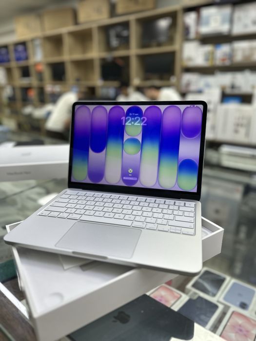 MacBook Neo 8/256 б/у