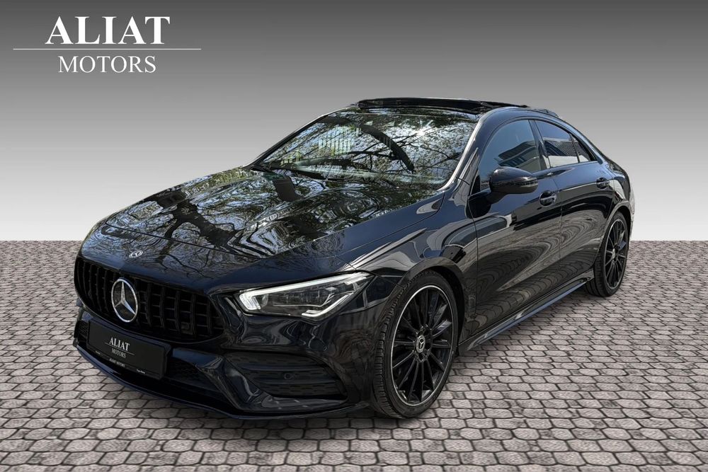 Mercedes-Benz CLA 200 AMG / Trapa panoramica / Lumini ambientale / Keyless / Multibeam