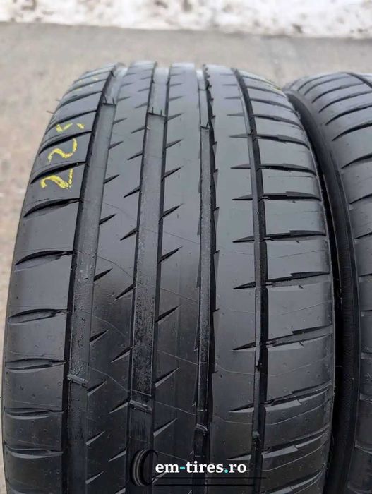 SET 2 Anvelope Vara 225/45 R19 MICHELIN Pilot Sport 4 96W