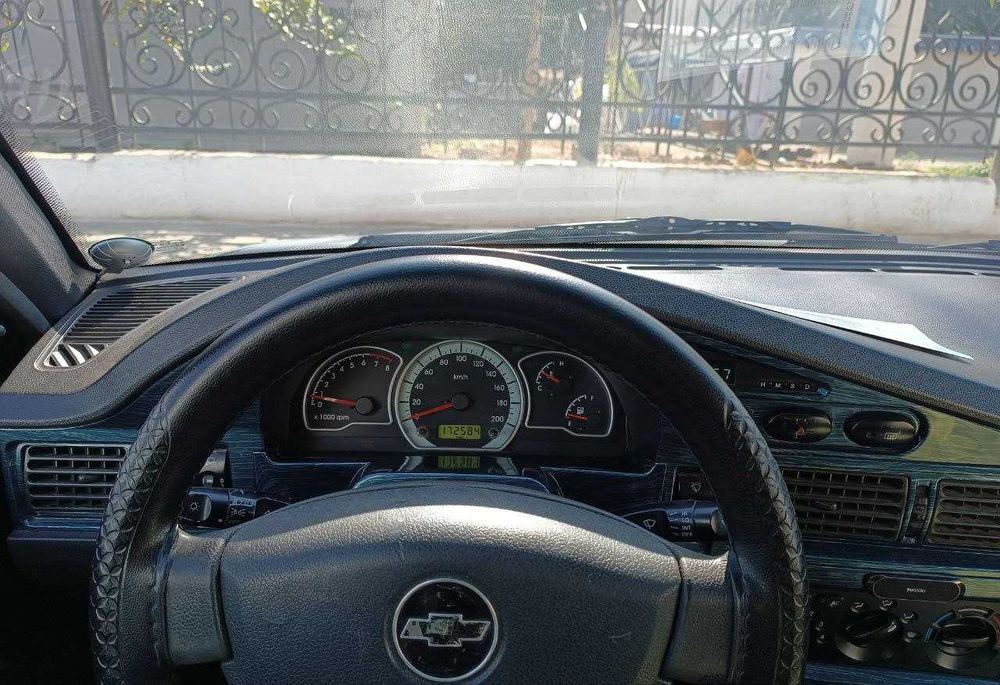 Продаётся  Нексия 2, цвет Дельфин