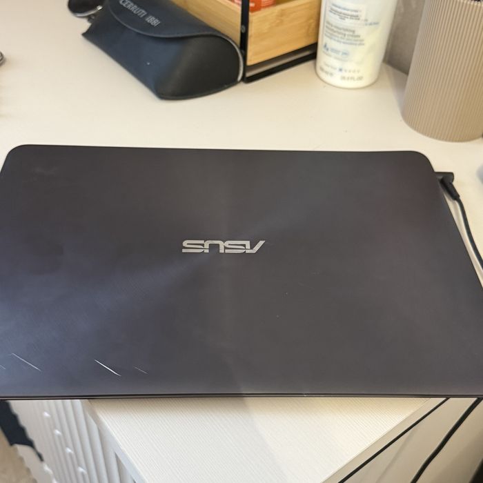 Ноутбук Asus Windows 8 почти новый