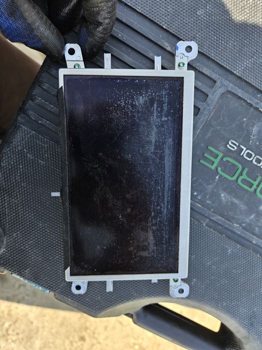 Дисплеи за Audi A4 B8 2010god