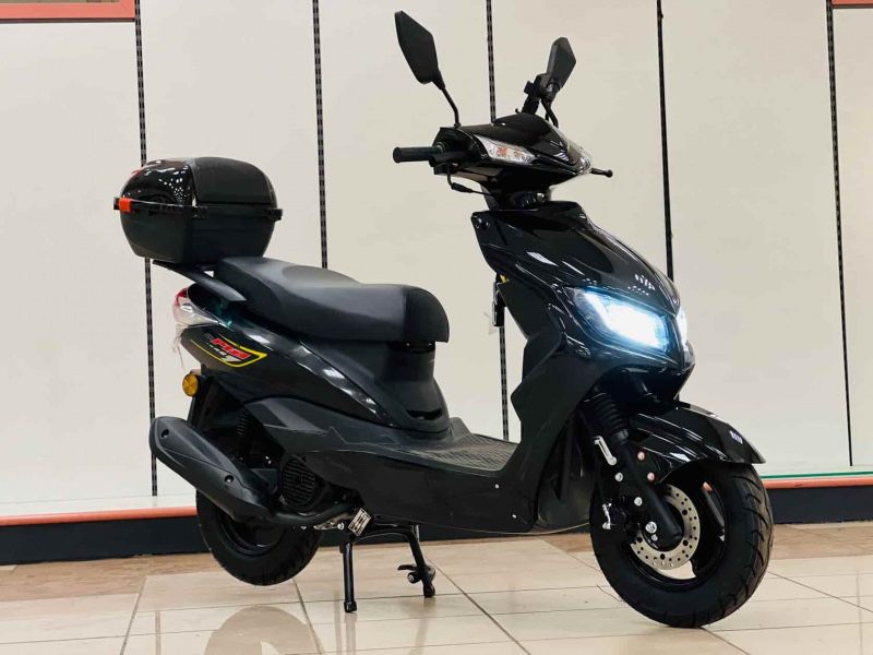 Скутер М8(мопед) новая в упаковке