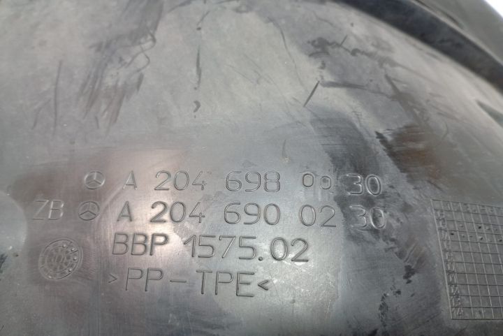 Carenaj dreapta fata   A2046980030 Mercedes-Benz C-Class W204/S204