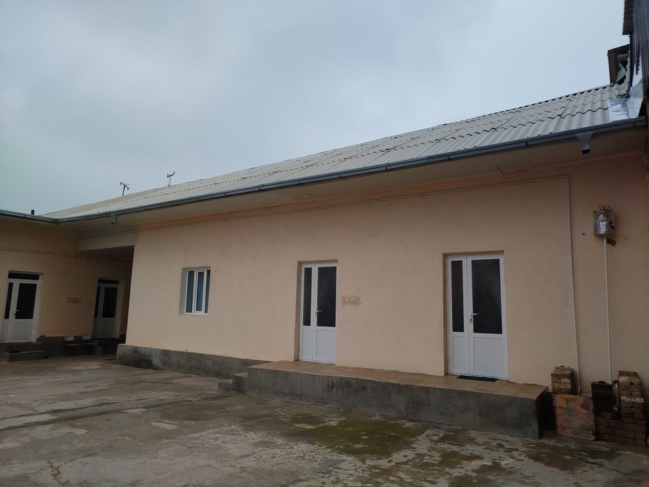 Уй сотилади Жиззахда