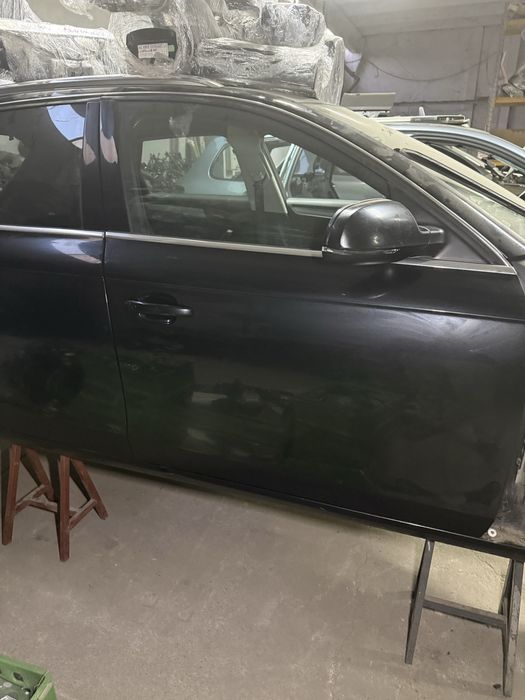 Portiera usa fata spate stanga dreapta Audi A4 B8 8K Break Negru LZ9Y
