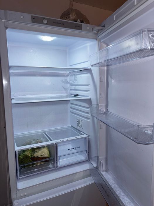 Холодильник Бирюса