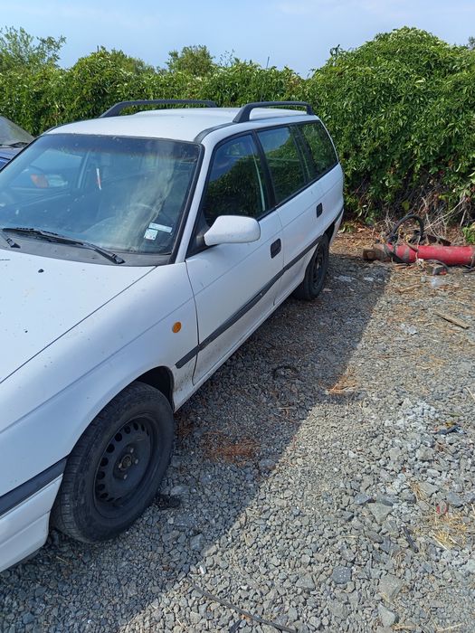 Опел Астра  1.6 бензин