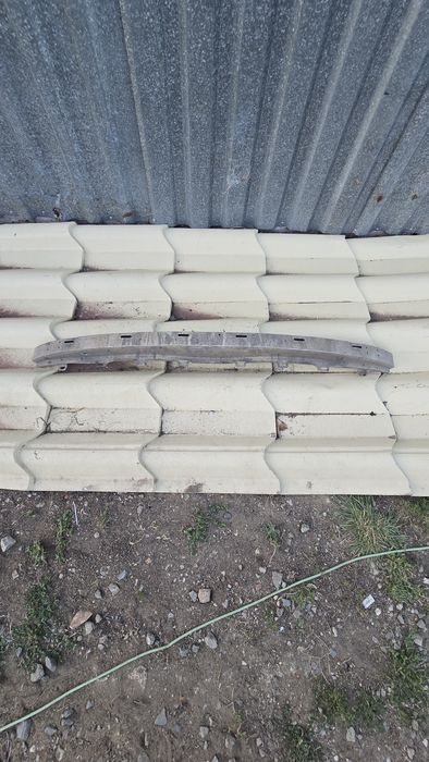 Усилитель бампера на Ауди А4