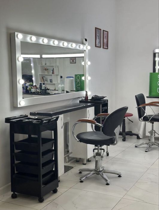 Сдается парикмахерское кресло