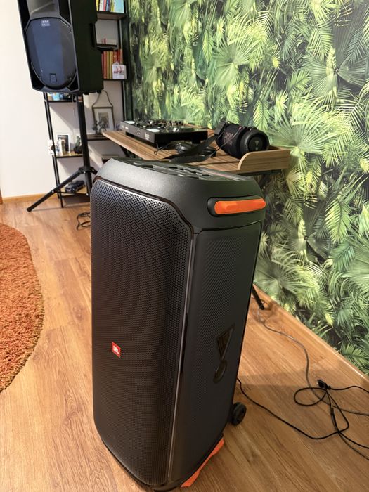 vand jbl partybox 710 ca nou + microfon jbl tune 100