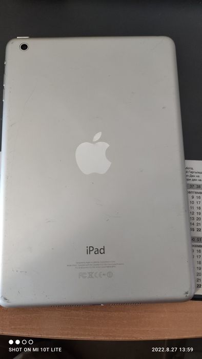 Продавам iPad mini a1432