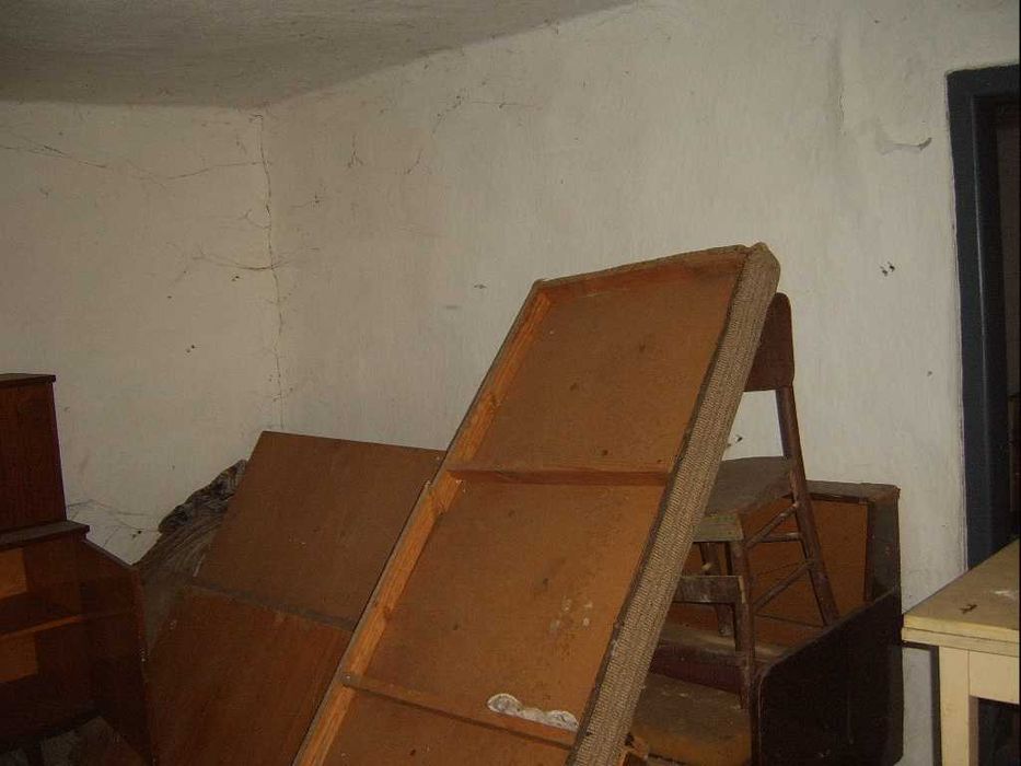 Къща с голям двор в Свобода