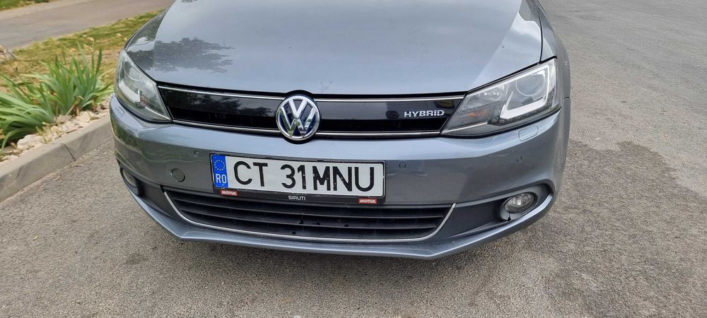 VOLKSWAGEN Jetta 2013 — imagine 4