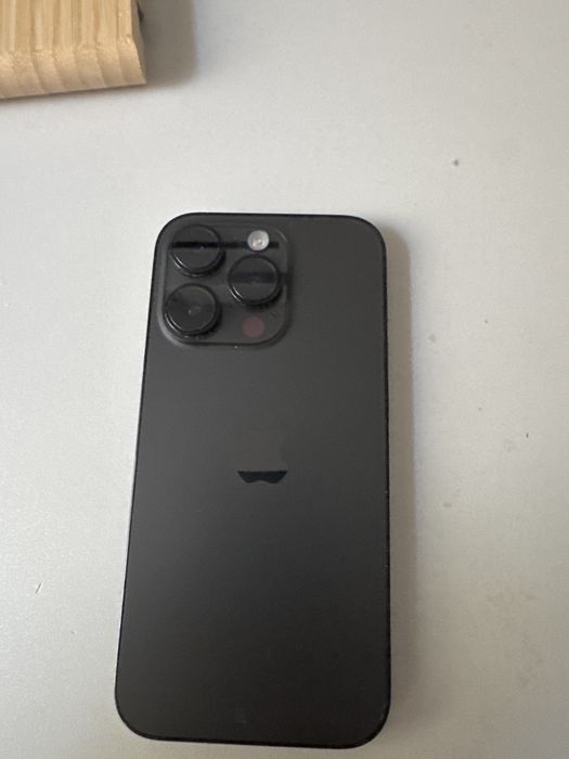 Vând telefon iPhone 14 Pro într-o stare perfectă