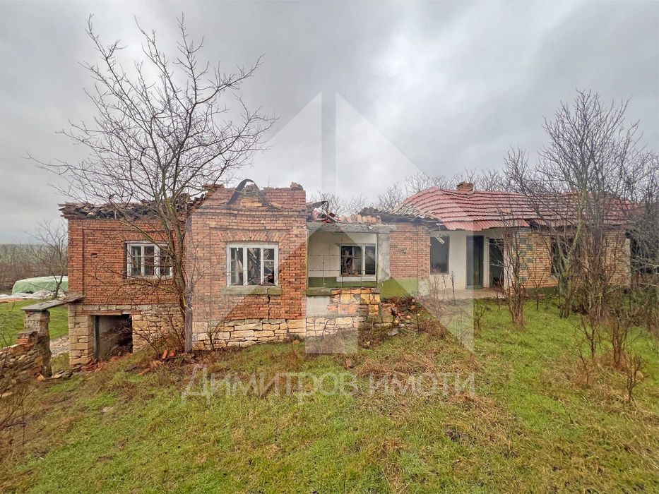 Продава се Къща в с. Сечище, Област Шумен - 80 кв.м за 96 €/кв.м - Снимка #2