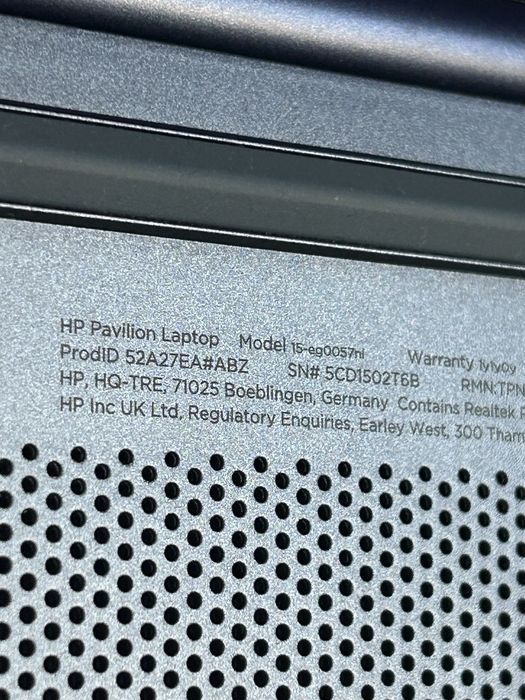 Vand laptop HP model 15-eg0057nl Intel®Core™i7-1165G7 16GB RAM 1TB SSD [poze reale