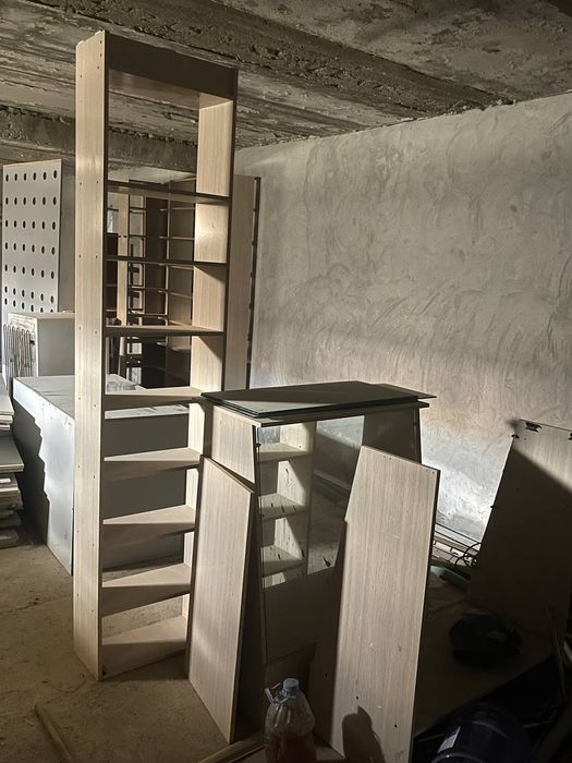 Magazin uchun mebel polka bir kamplektdan kup avval astanovkaga ishlat