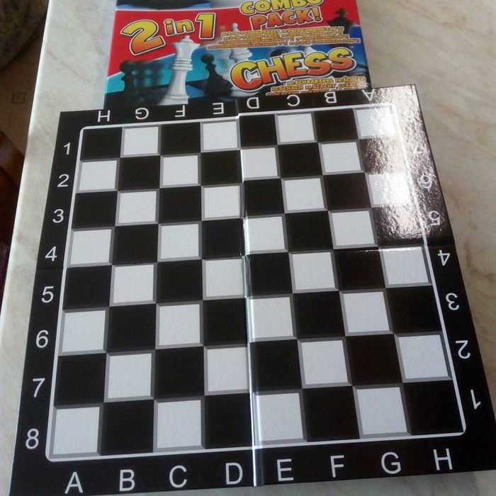 Нов Шах и Дама 2 в 1.Нов комплект перца за Бадминтон,федербал.