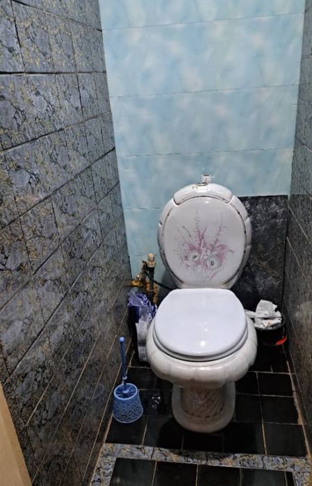 Продам 2/2/5 Юнусабад 17 квартал.Цена 67 000 у.е.