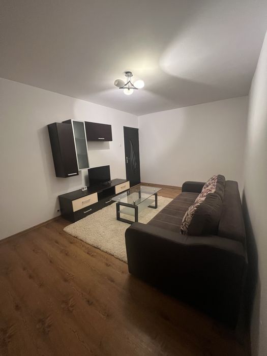 Apartament cu 2 camere de inchiriat