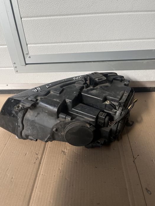 Far / faruri stânga-dreapta Audi A5 2009