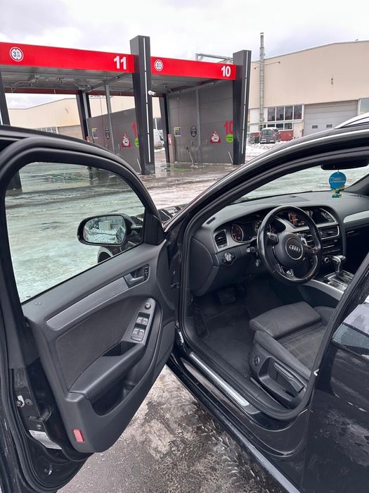 Audi A4 B8 Avant Quattro S-Tronic