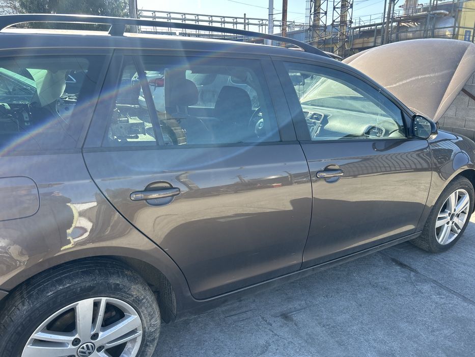 Usa laterala dreapta fata spate vw golf 6 break culoare LH8Z