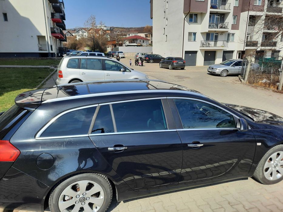 Opel Insignia Sports Tourer 2011
