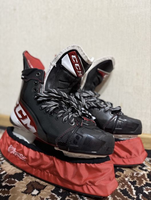 Продам коньки ccm ft4