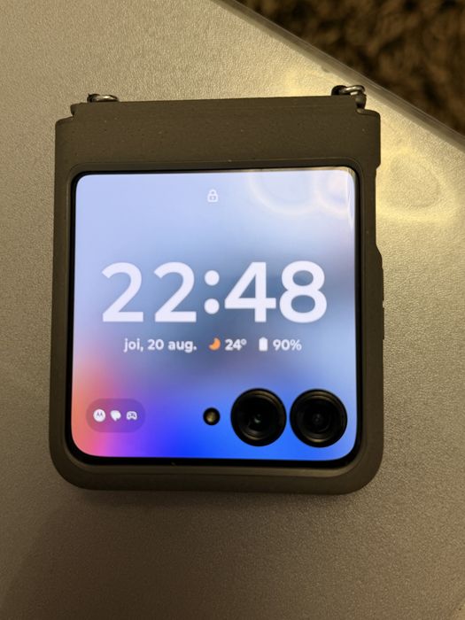 motorola razr 50