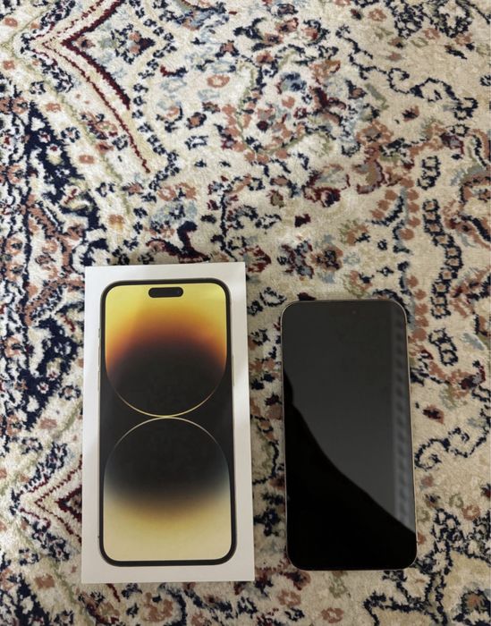 Продам Айфон 14 про макс