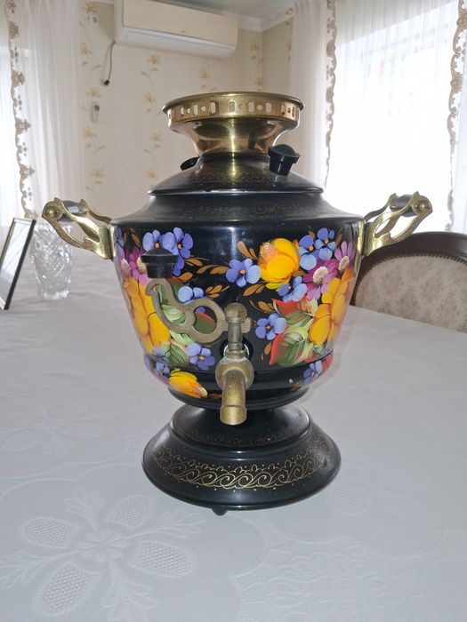 Продам электрический самовар.