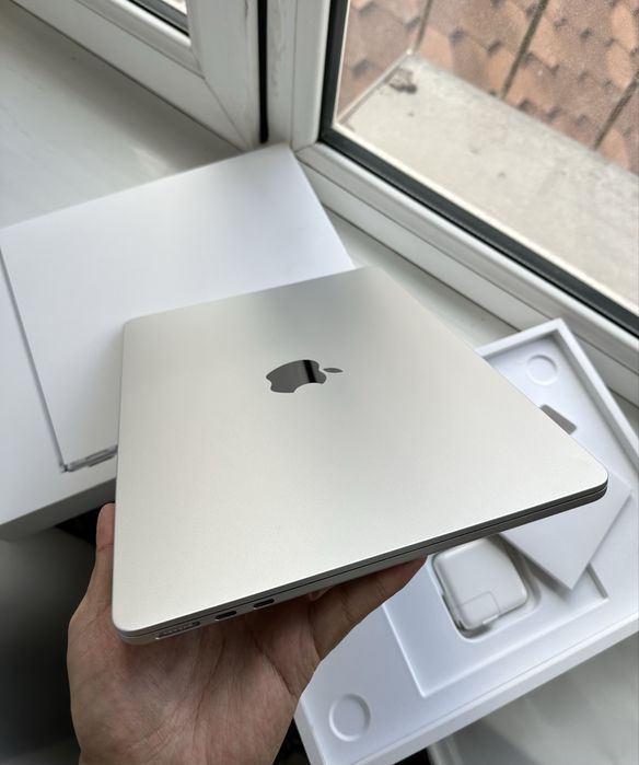 MacBook Air M2 Silver 8/256GB 95%