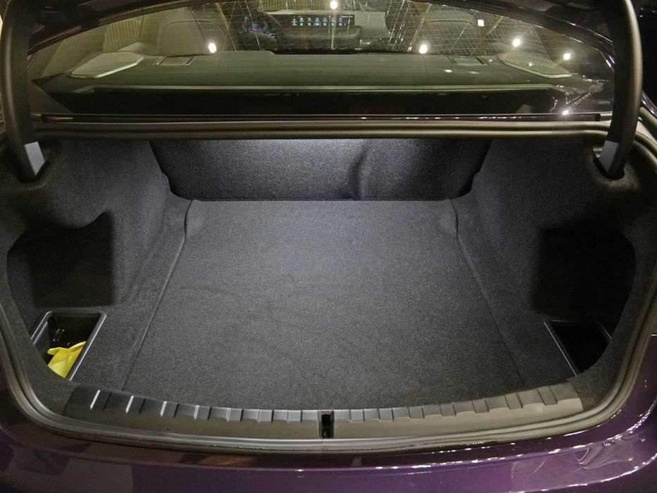 BMW 3 серии 330i