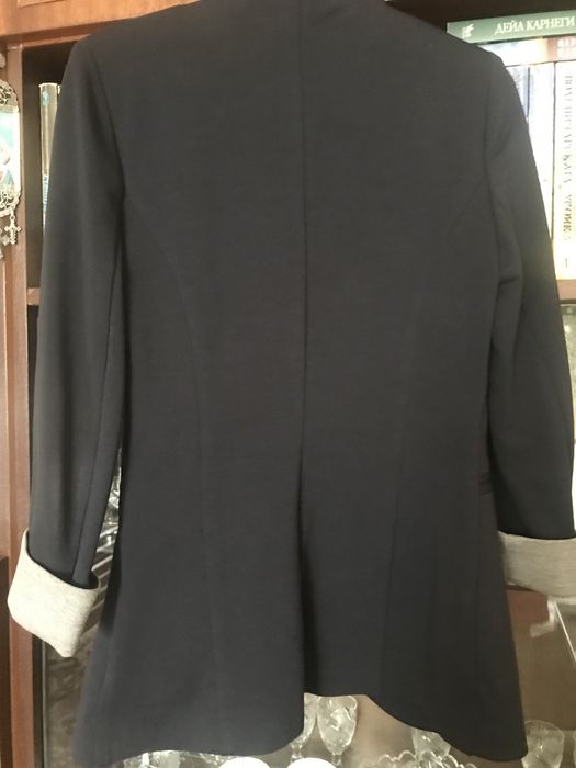 Тъмно синьо сако р-р 36