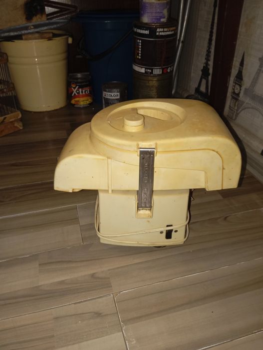 Продам соковыжималка