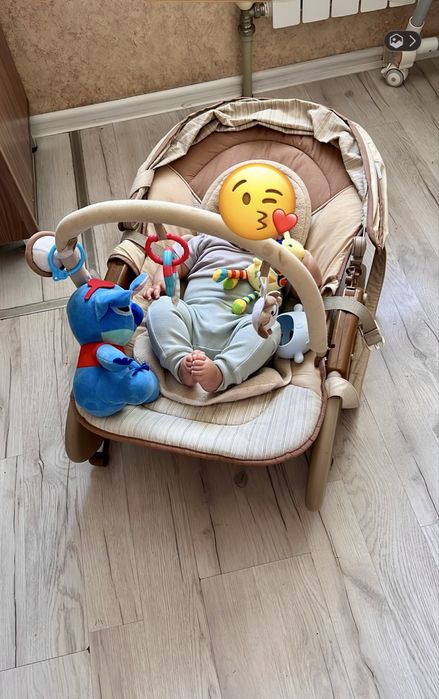 Шезлонг детский Mamalove