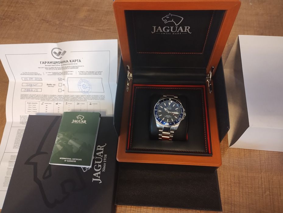 Jaguar automatic diver